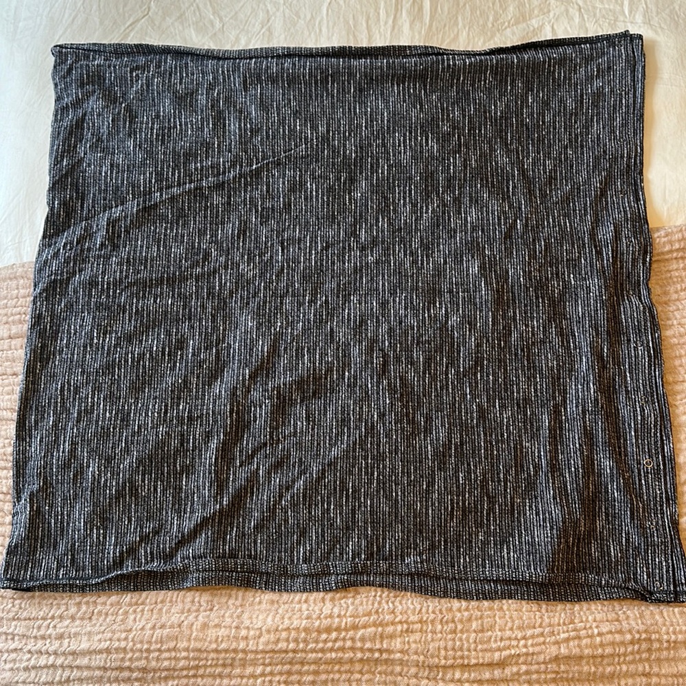 Lululemon infinity scarf with snaps